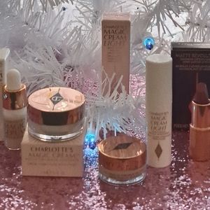 Charlotte Tilbury Holiday Glow Bundle